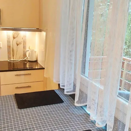 Simple Flat In Fee Apartamento *