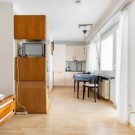 Simple Flat In Fee Apartment *