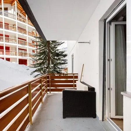 Simple Flat In Fee *