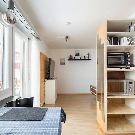 Simple Flat In Fee