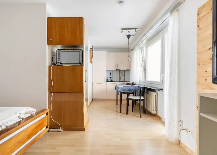 Simple Flat In Fee شقة *